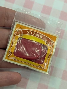 Barbie 1995 Tyco Kitchen Littles Steak Play Food de colección  - Imagen 1 de 4