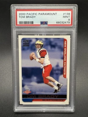 Pacific Paramount #138 2000 Tom Brady (RC) PSA 9 New England Patriots Salón de la fama Foto 1 de 2