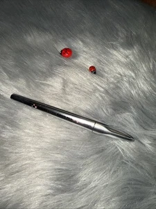 New Benefit Mighty Fine Waterproof Brow Pen Full Size 2.75 Warm Auburn - Picture 1 of 3