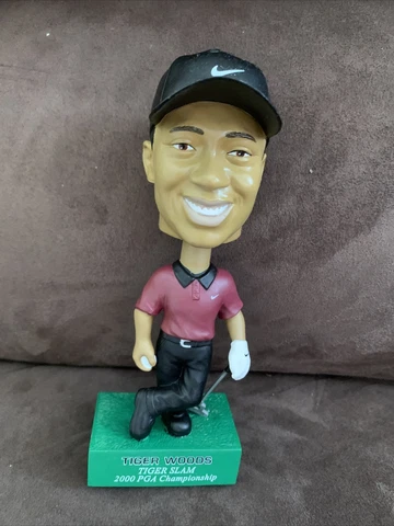 TIGER WOODS 2002 UPPER DECK COLLECTIBLE GOLF BOBBLE HEAD DOLL # 3 Of 4 Cover