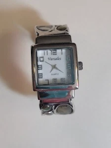 Damen Armreif Uhr, Armreif Steine fehlen, neue Batterie, Varsales - Bild 1 von 5