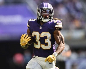 Foto de fútbol americano de la NFL Aaron Jones Mid Game Action Minnesota Vikings 8x10 - Imagen 1 de 1