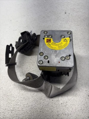 00 - 02 MERCEDES W220 S500 RETRATOR DE CINTO DE SEGURANÇA DIANTEIRO ESQUERDO A2208602785 FABRICANTE DE EQUIPAMENTO ORIGINAL 231946 - Imagem 1 de 4