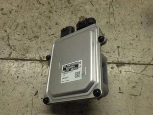 TOYOTA Crown 2015 DBA-ARS210 Fuel Computer 8957158010 [Used] [PA117058751] - Picture 1 of 3