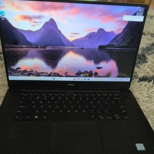 Dell XPS 15 9560 15.6" 4-Core i7-7700HQ 2.80GHz 16GB 256GB SSD GTX 1050 - Picture 1 of 16