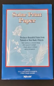 Toysmith Solar Print Paper (12) 5 x 7 Sheets w/ 1 Print Frame Holder. - Picture 1 of 2