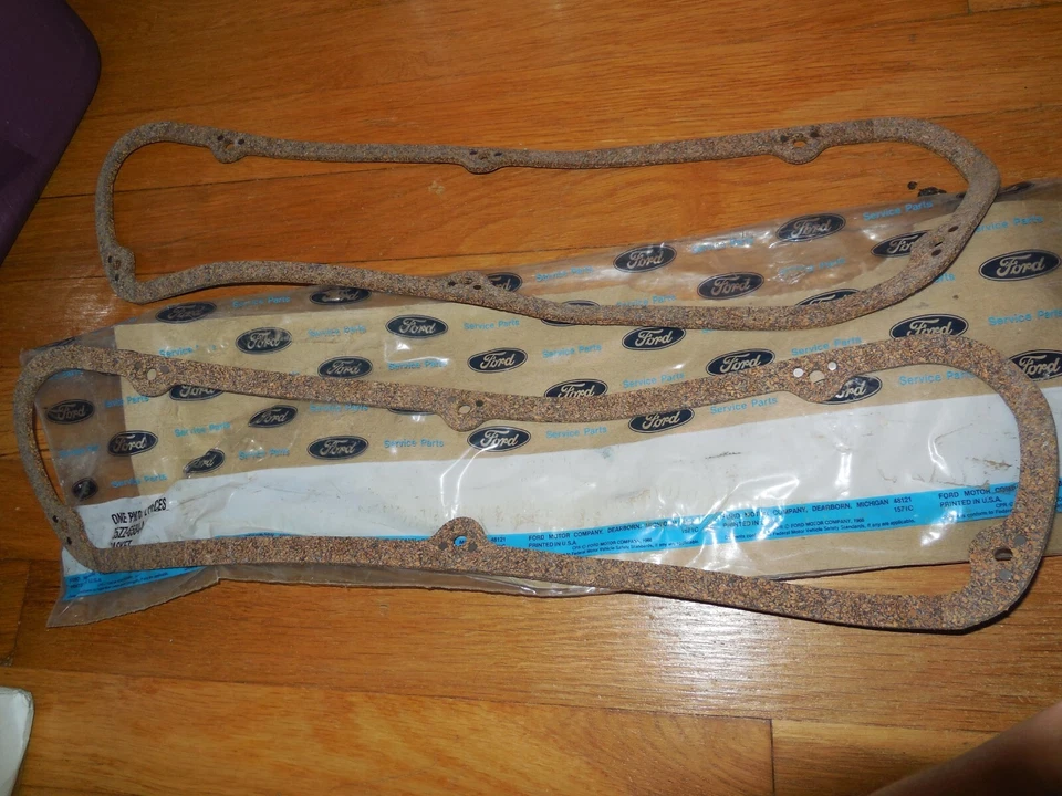 Nuevo de Lote Antiguo Ford Mustang 1979-1985 5,0 L Junta de Cubierta de Válvula E5ZZ-6584-A Foto 1 de 1