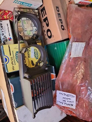 GRIGLIA MASCHERINA ANT SX MARRONE ALFA ALFETTA 2000 QUADRIFOGLIO 116825904900 - Immagine 1 di 4