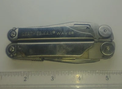 Ferramenta múltipla Leatherman Wave usada - Imagem 1 de 3