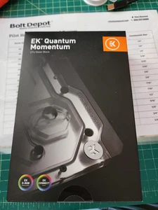EK Quantum Momentum x570 Aorus Master D-RGB Monoblock - Plexi - Picture 1 of 2