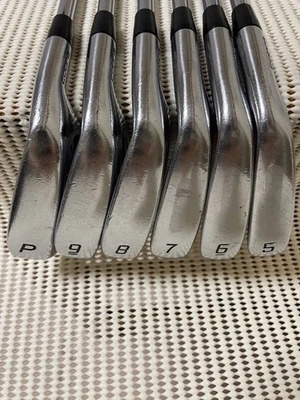 [Cobra KING] FORGED ONE LENGTH Iron Set 6pcs 5-6-7-8-9-Pw NS PRO 950GH Flex S - Image 1 of 4