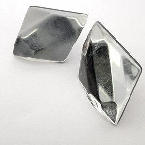 Vintage facettierte Raute (Diamantform) Spiegel Lucite reflektierende Ohrstecker - Bild 1 von 11