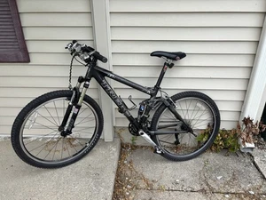 2003 Trek Fuel 98 Mountain bike, front & rear suspension - Picture 1 of 14