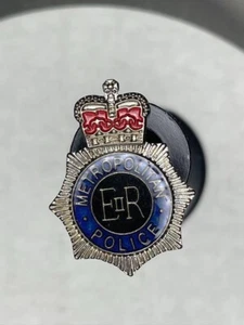 Prendedor de solapa sombrero MET Policía Metropolitana Londres Reino Unido - Imagen 1 de 2