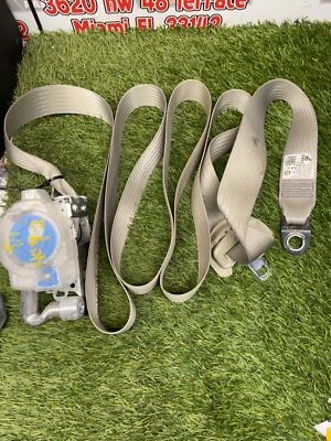 ✅ 2014 TOYOTA SIENNA ПЕРЕДНИЙ РЕМЕНЬ БЕЗОПАСНОСТИ НАТЯЖИТЕЛЬ RH OEM - Изображение 1 из 3