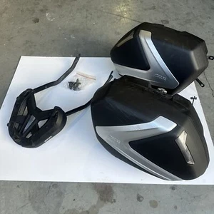 BMW R1200R 2007 GIVI Pannier Case Box Luggage Bracket not keys see description! - Picture 1 of 12