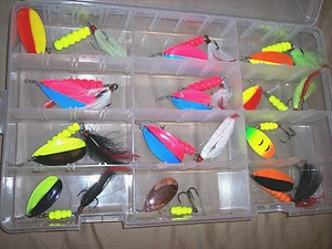 12 Rooster Tail Bass Walleye Muskie Spinner Bait Pike + Tackle Box Fishing Lures - Picture 1 of 12