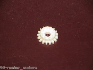 NEW OE STIHL Chainsaw 1/4 Pitch Oil Pump Oiler Spur Gear Wheel 020 AV 020AV READ - Picture 1 of 2