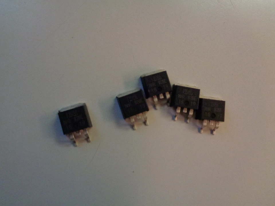 International Rectifier IRF3515S MOSFET N-CH 150V 41A D2PAK  -10 PCS -New - Image 1 of 1