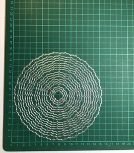 Large 17pcs Fancy Edge Nesting Circles Die Set - Largest Die 15.1 X 15.1cm - Picture 1 of 3