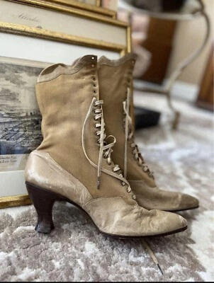 Botas eduardianas de principios de 1900 hechas en Estados Unidos no ponibles solo para decoración Foto 1 de 4