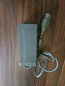 (Funcionando pero ruidoso) OEM Microsoft Xbox 360 Fuente de alimentación Ladrillo HP-A1503R2 - Imagen 1 de 4