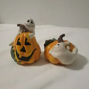Blue Sky Clay Works Kürbis und Geist Salz und Pfefferstreuer-Halloween-Herbst--(S - Bild 1 von 7