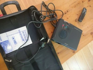 Epson EMP-710 Projector - Picture 1 of 3