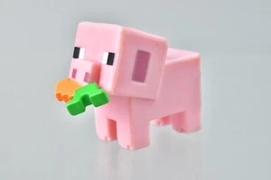 Minecraft Mini Pig with Carrot 1" Mojang Series 10 - Picture 1 of 3