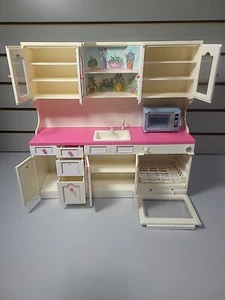 1996 San Francisco Toy Makers Kitchen Set for Barbie Microwave Cabinets Vintage - Picture 1 of 6