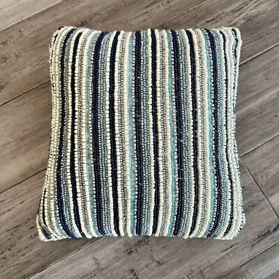 Almohada Pier 1 con cuentas 11x10 azul perla blanco playa Hanukkah vacaciones rayas Foto 1 de 4