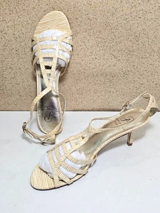 Neu Papell Damenschuhe Größe 5,5, 6 beige Leder-Sandale mit T-Riemen Absatz - Bild 1 von 7