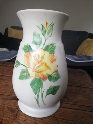 Ellgreave Pottery Ashley Vase Vintage Height 25cm Flower Yellow Floral - Image 1 of 4