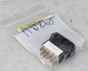 Interruptor de control de velocidad de crucero Freightliner A06-30769-011 - Imagen 1 de 4