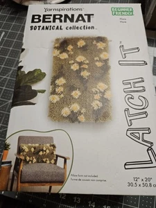 Yarnspiration Bernat Botanical Collection Latch It Flora 12X20 Latch Hook Kit - Picture 1 of 8