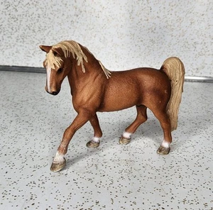 Schleich Tennessee Walker Palomino Horse Figure Retired 2007 Stallion D-73527 - Picture 1 of 9