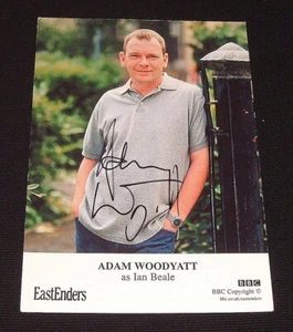 ADAM WOODYATT / IAN BEALE..AUTOGRAPHED HAND SIGNED CAST CARD BBC EASTENDERS - Picture 1 of 1