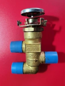 Honeywell Cv 250 Pneumatic Unitary 3-Way Mixing Valve 7/8" Flared Connection - Picture 1 of 5