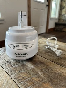 Cuisinart Mini-Prep Plus Food Processor White Replacement Motor Base Only DLC-2A - Picture 1 of 4
