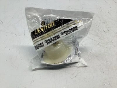 Leviton 15379-00C hoja recta conexión a tierra brida salida 20 amperios 125 voltios 3 cables Foto 1 de 4