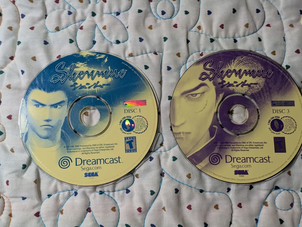 Shenmue DISC 1  & 3 ONLY (Sega Dreamcast, 2000)  - Image 1 of 1