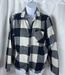 Old Navy Black And White Plaid Fannel Woman’s Button Up Shirt Size Medium Y2K - Picture 1 of 6