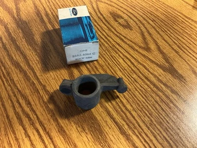 Nuevo de Lote Original 1968 1/2 1969 1970 Ford Mustang 428CJ Brazo basculante B8AZ-6564-C Foto 1 de 4