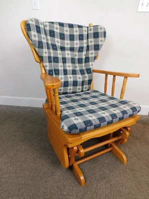 Silla mecedora Windsor de arce vintage guardería bebé balancín planeador --¡ENVÍO! Foto 1 de 4