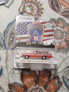 Greenlight Hobby Exclusive - 1990 Ford LTD Crown Victoria Wagon - Bild 1 von 2