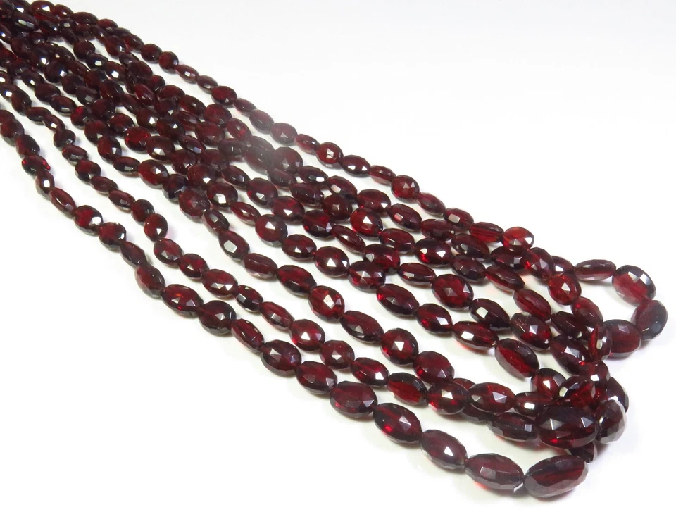 Top Grado Naturale Granato Rosso Sfaccettato Ovale Gemme Perline 7-12mm 18 " - Immagine 1 di 4