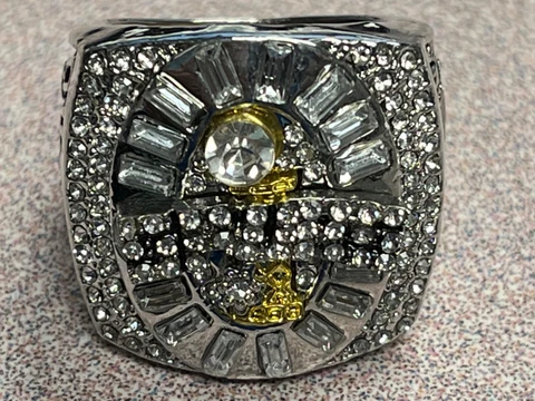2005 TIM DUNCAN COMMEMORATIVE CHAMPIONSHIP RING SPURS SIZE 11 Cover