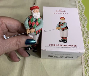 Hallmark Ornament NIB 2019 Good Looking Golfer - Picture 1 of 7