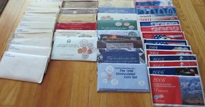 1971 to 2006 Mint Sets U.S. Mint 34 Sets P And D Mint Set Uncirculated COA Value - Picture 1 of 7