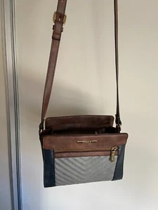 Damenhandtasche mit Schulterriemen (Leder) Braun mit grauer und blauer Appl. - Bild 1 von 5